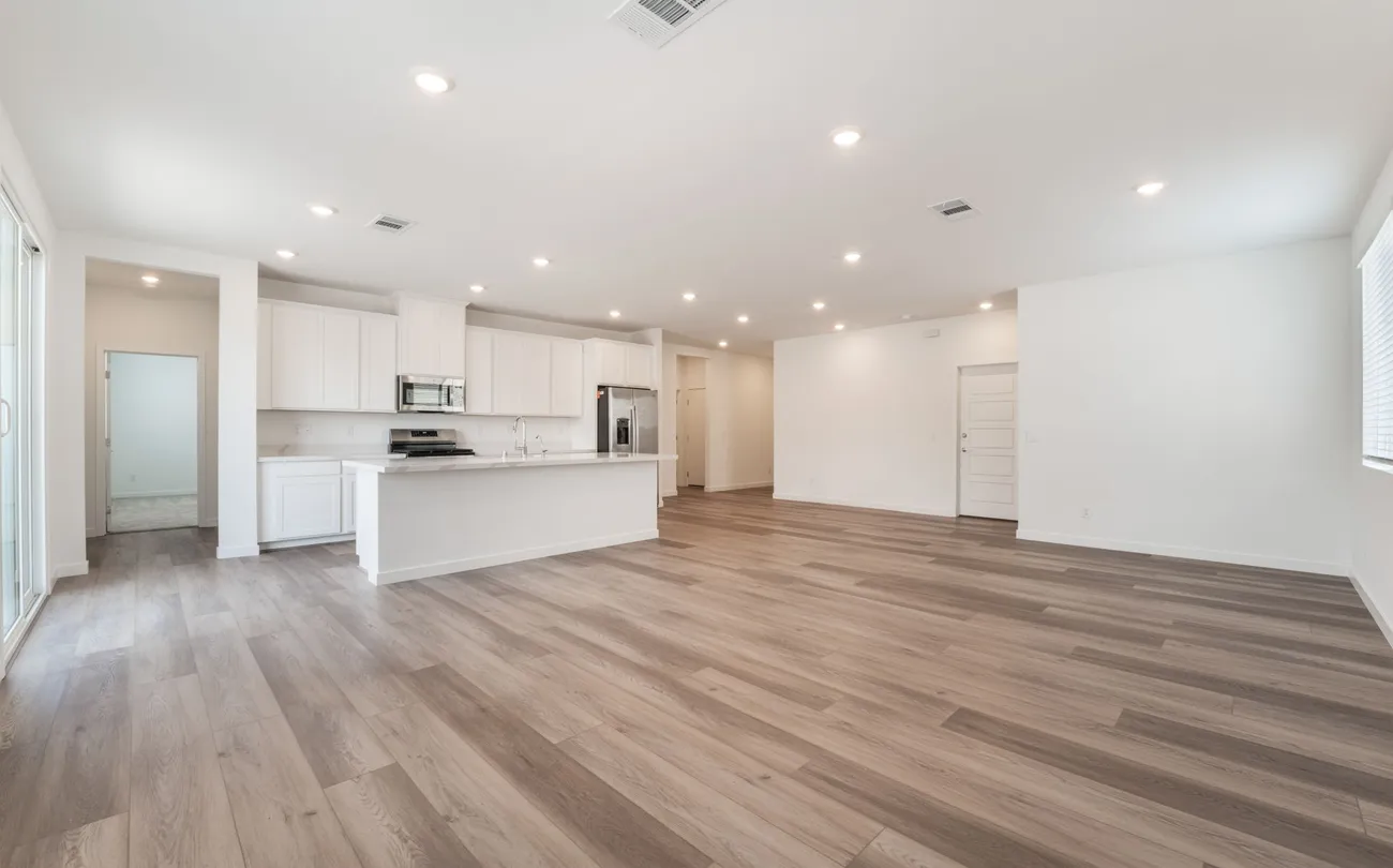 property-media-3
