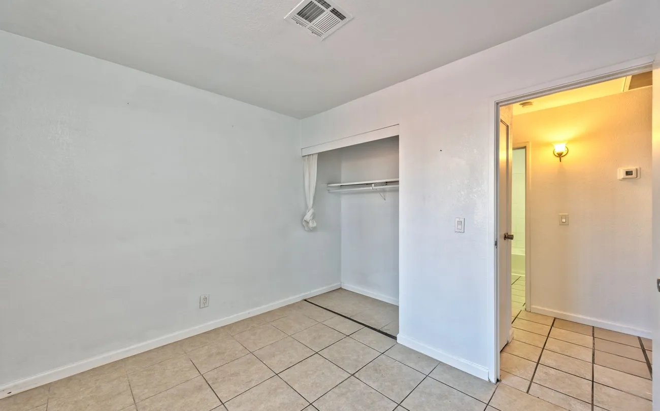 property-media-5